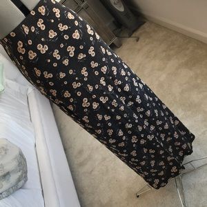 Brandy Melville Daisy Flowers Maxi Skirt